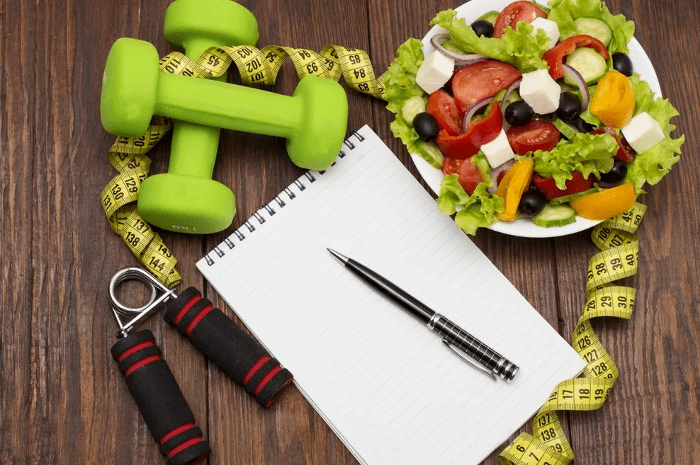 making a diet plan to lose weight