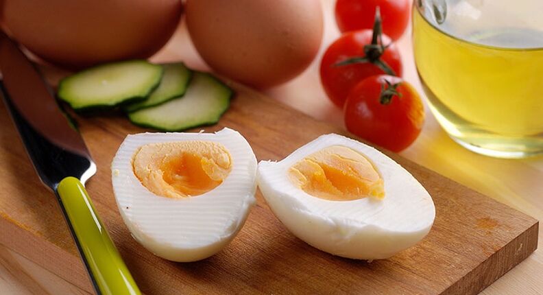 boiled egg and vegetables to lose weight